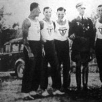 A győztes német csapatot filmezik - Balról jobbra: Handrick, Cramer, Rullmann, Heigl, Lump, Hick