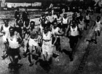A marathoni futók indulása a BEAC pályáról