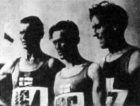 A 10000 m első három helyezettje Salminen (1.), Askola (2.), Isoholo (3.). Mindhárman finnek