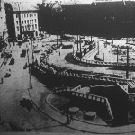 A Horthy Miklós-hid építéséből: az új híd lejárója a Boráros térnél