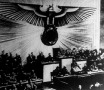 Hitler kancellár nagy beszédét mondja a Reichstag ülésén, a Kroll-operában