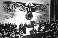 Hitler a birodalmi gyűlésen ismertette Németország helyzetét, terveit és viszonyát más államokhoz