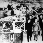 VI. György király látogatása a manchesteri bombavető repülőgépgyárban