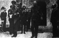 Az esőköpenyben látható dr. Ante Pavelics horvát poglavnik (államvezető) Hitler után felkereste Ribbentrop külügyminisztert is