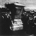  Amerikában elpusztult magyar munkások síremléke