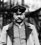 Hindenburg - a hadüzenetek után reaktivált nyugdíjas tábornok