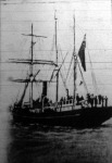 A Nimrod nevü hajó, a melyen Shakleton hadnagy elindult a déli sark fölfedezésére