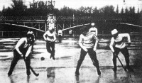 Jéghockey mérkőzés 1908. február 9-én Budapesten a BKE. es a prágai DEG. csapatok között