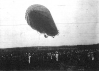 A Zeppelin III. leszállása a berlini katonai lövőtelepen