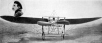 Bleriot farncia mérnök és repülőgépe, amivel átrepülte a La Manche csatornát