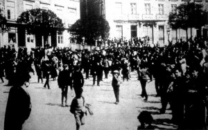Utczai tüntetés Liszabonban a forradalom előtti napokban
