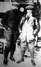 Laflan franczia és Paulat spanyol aviatikusok. Mindketten halálukat lelték