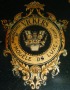 A londoni Vickers-cég emblémája.