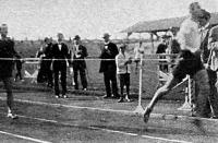 Déván győz 800m-en