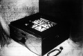 A tyúktojások mesterséges keltésére használt gép (1916) A tyúktojások mesterséges keltésére használt gép (1916)