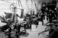 Papirszövet készitő gép