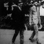 Coolidge elnök sétál három fiával