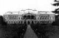 A lengyeli Apponyi kastély A lengyeli Apponyi kastély