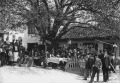 Belgradi korcsma előtt 1900-ban Belgradi korcsma előtt 1900-ban
