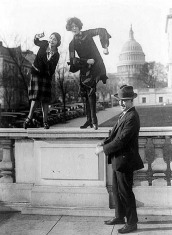 Charleston a Capitoleumnál( Miss Ruth Bennett, Miss Sylvia Clavins, McMillan )