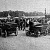 Automobilok a Place de la Concorde-on, Párisban, az indulás után