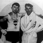 Énekes István (jobbra) legyőzött ellenfelével, az osztrák Blichmannal